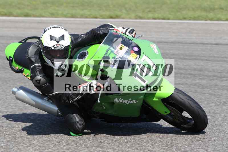 /44 09.08.2025 Plüss Moto Sport ADR/Freies Fahren/147